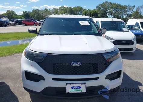 2021 Ford Police Interceptor z USA, uszkodzony, nr VIN 1FM5K8AB1MGB83335